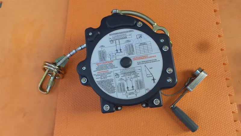 3M Dbi-Sala 7605060 Ez-Line Retractable Horizontal Lifeline System 60' 1
