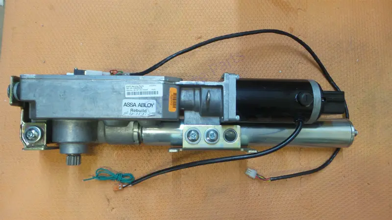 Besam 30-10-100092R Swingmaster Operator M/P Ohc Dcs Sm Mp R3010100092 1