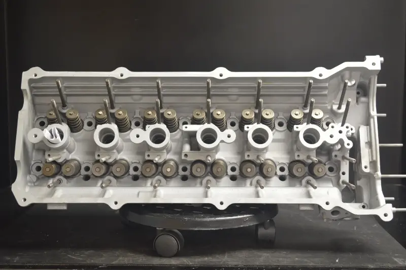 Bmw 2.5L - 2494Cc - L6 - Dohc - 24 Valve 812/793 Cylinder Head, Year:00-06 1