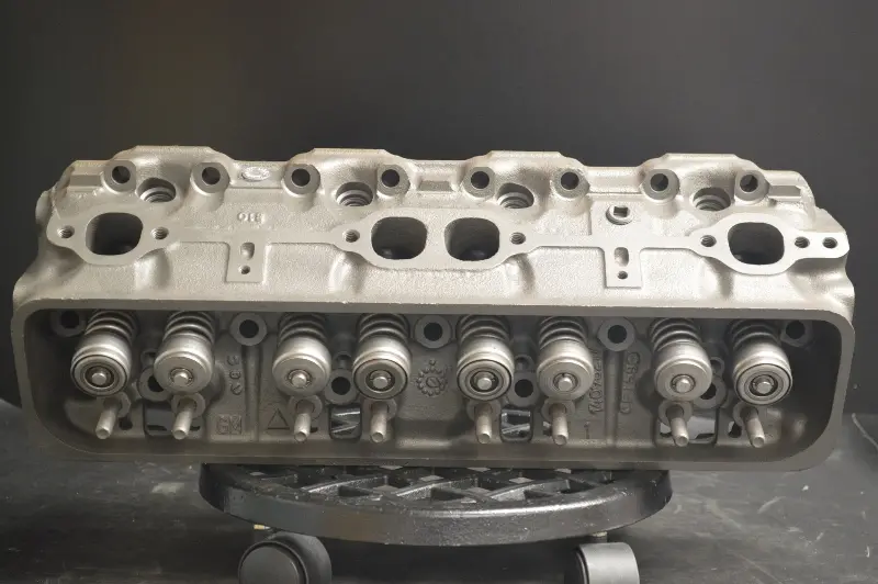 Boat Cylinder Head 5.7L V8 Middle Int Bolt Straight 1