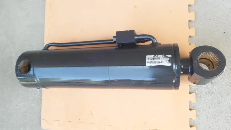 Bobcat 7241868 Hydraulic Tilt Cylinder Versahandler Tl519 Tl30.60 Tl358 1