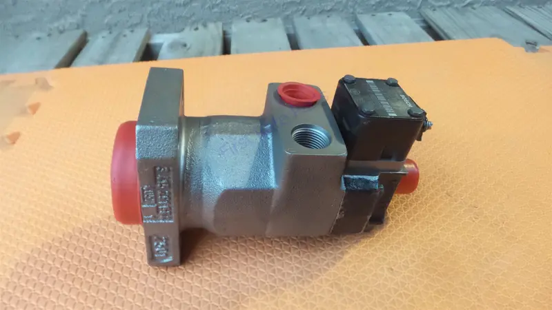 Bosch Locomotive 84C623439p4x High Pressure Fuel Pump Ge F00b.L0p.04F 1