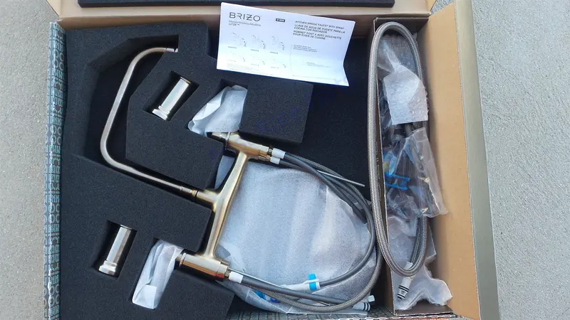 Brizo 62525Lf-Gl Bridge Kitchen Faucet Luxe Gold Artesso Side Sprayer 1
