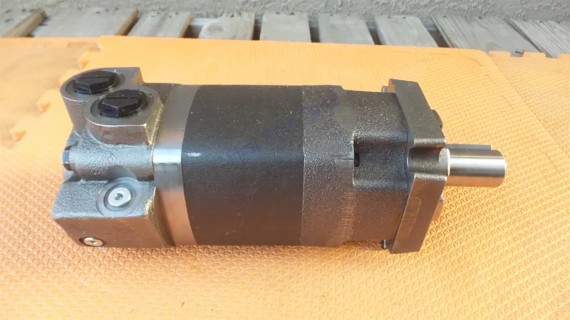 Char-Lynn 109-1215-006 Hydraulic Motor Danfoss Eaton 109-1215 Genuine 1