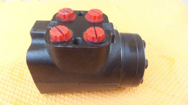 Char-Lynn 200-0757-002 Steering Control Valve Fhv-Ce120 Eaton Danfoss 1