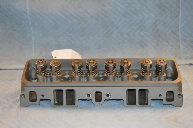 Chevy Cylinder Head Pair Sbc 5.7L 350 Slotted Push Rod Holes 191/810, Year:87-95 1