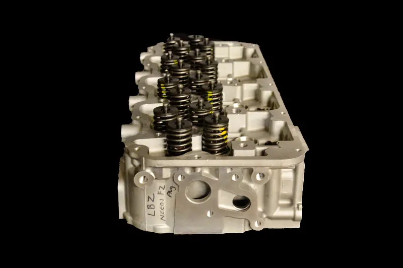 Chevy New Cylinder Head 6.6L 402Ci V8 Duramax Lbz - Year:06-07 2