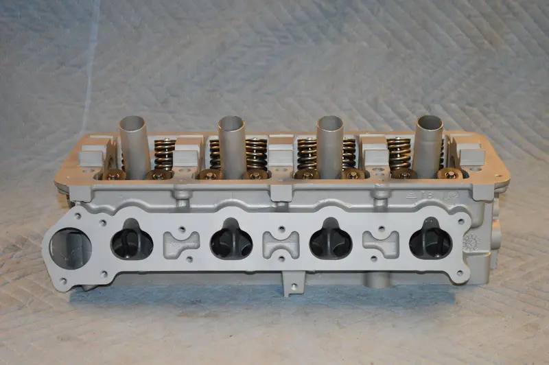 Chrysler Cylinder Head 2.0L 122Ci 737 6Mm Valve Cover Bolt Holes, Year:96-99 1