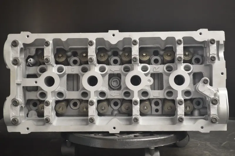 Chrysler Cylinder Head 2.4L 146Ci L4 Dohc W/O Camshafts 086Ab, Year:2001 1