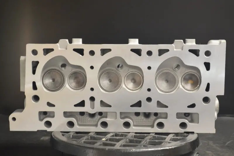 Chrysler Cylinder Head 3.3/3.8L 202Ci - V6 183, Year:98-00 2