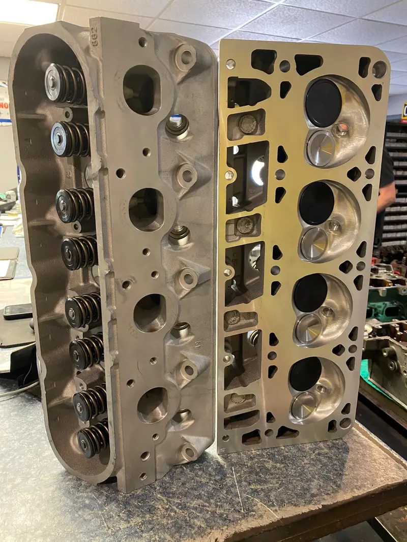 Cnc Ported Lm4/Lm7 706/862 Cyl Heads .650 Springs 2.00/1.57 Valves Pair 1
