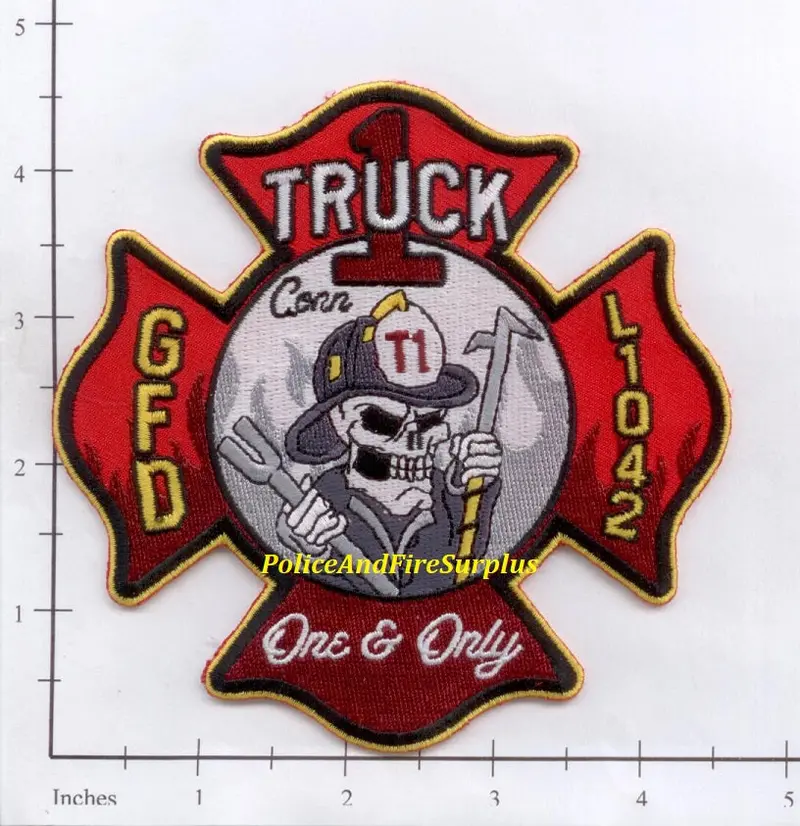Connecticut - Greenwich Ladder 1042 Fire Dept Patch 1