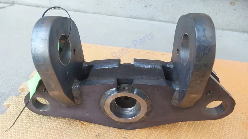 Ditch Witch 324-647 Reversible Lower Clevis 324647 Ditchwitch H732 752 1