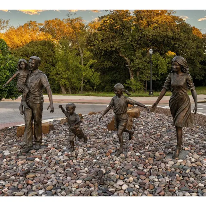 Families Are Forever Statue Set 1