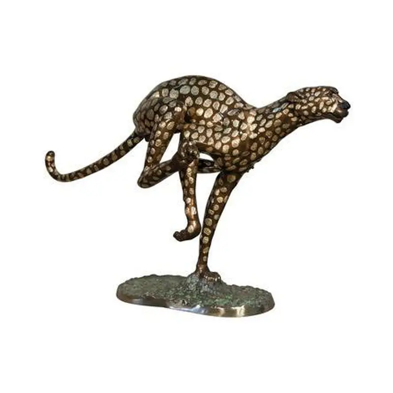 Fast-Running Cheetah Statue 1