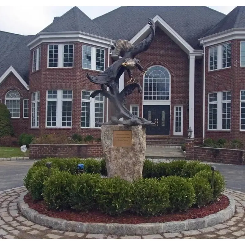 Flying Freedom Statue Going Left 1