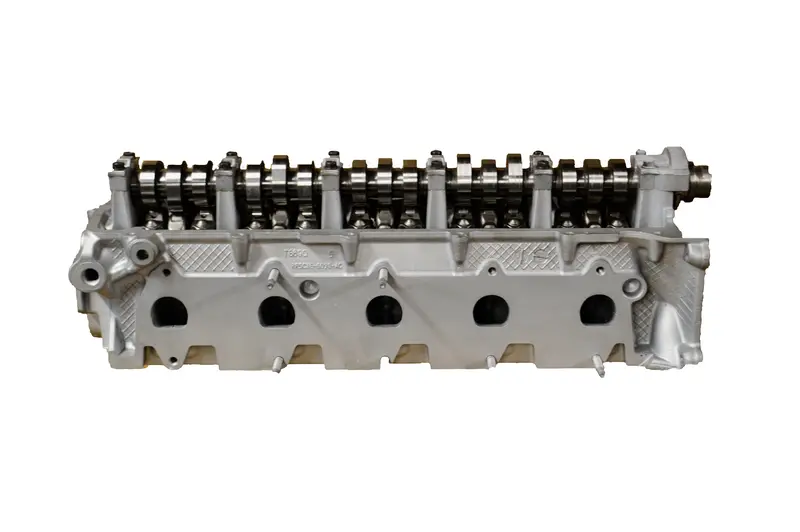 Ford 6.8L 415Ci V10 Sohc 3 Valves/Cylinder - Rgt - 5C3e Cylinder Head, Year:2005 1