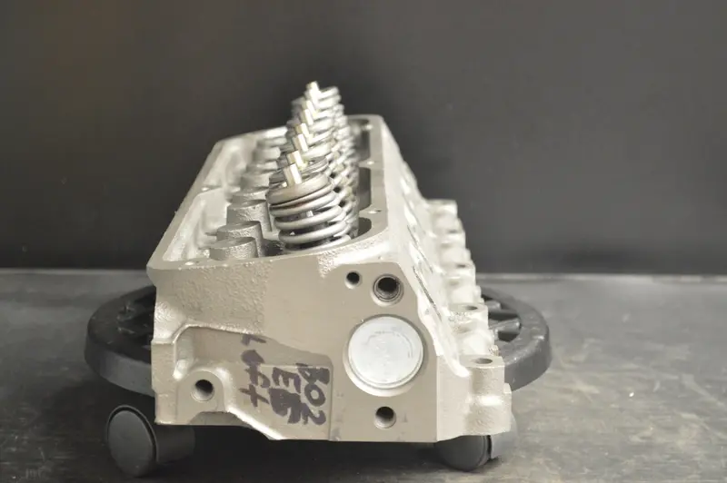 Ford Cylinder Head 5.0L 302Ci V8 - Bolt Down Rocker D8/E5 - Left, Year:78-85 1