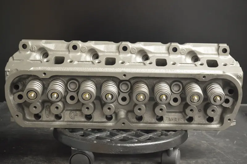Ford Cylinder Head 5.0L 302Ci V8 - Bolt Down Rocker D8/E5 - Right, Year:78-85 1