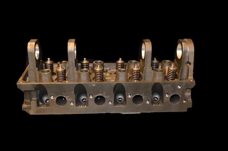 Ford Cylinder Head New Casting 2.5L 153Ci 8-Plug W/O Camshaft, Year:98-01 1
