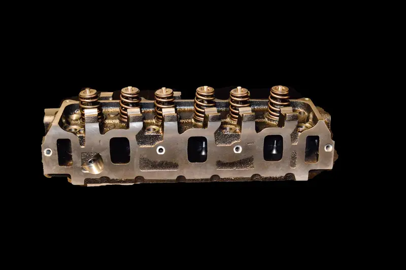 Ford New Cylinder Head Taurus Ranger 3.0L F6 Ohv, Year:98-06 1