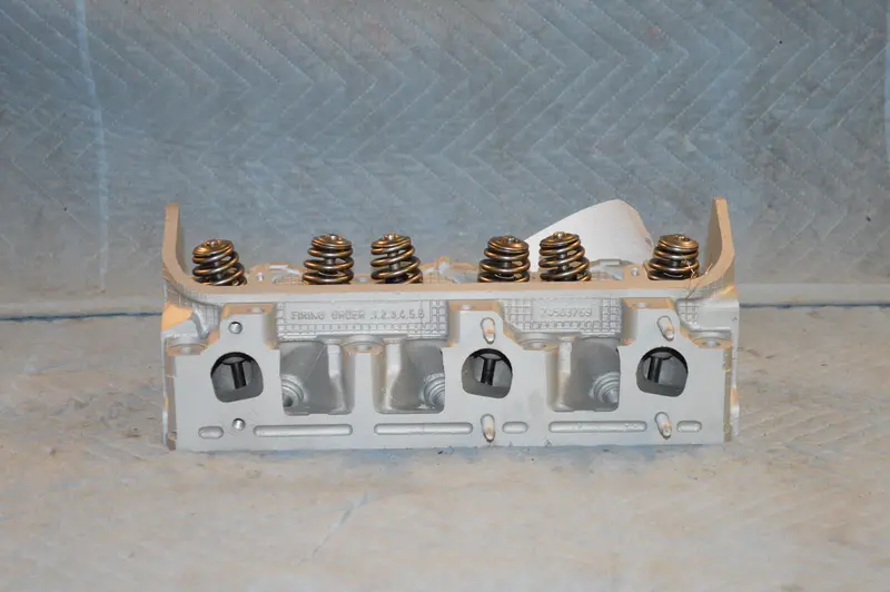 Gm Cylinder Head 3.1L Non-Roller Rockers 769, Year:95 - 97 1