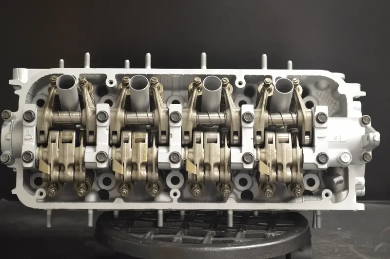 Honda Cylinder Head -2.2L 2156Cc L4 16 Valve Sohc Vtec F22b1 Poa, Year:94-97 1