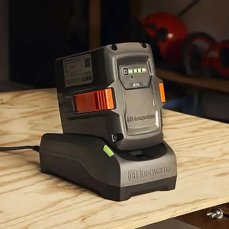 Husqvarna 40-C80 Charger - A Compact Battery Charger With 220V-Socket. For Charging Of Bli Batteries 2