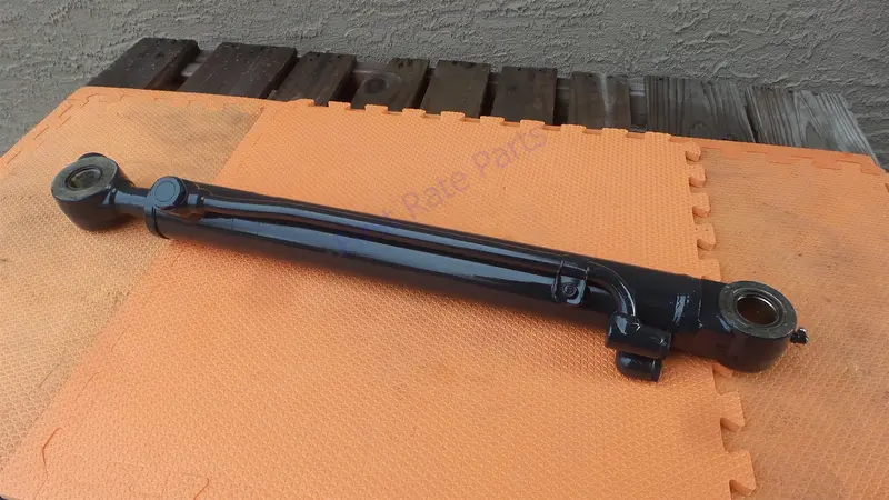 John Deere 4643503G Bucket Hydraulic Cylinder 4643503 4643503H 27D Exc 1