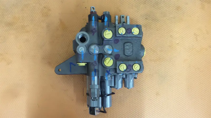 John Deere At196622 Control Valve Backhoe Loader 310G 310Sg 315Sg 310K 1