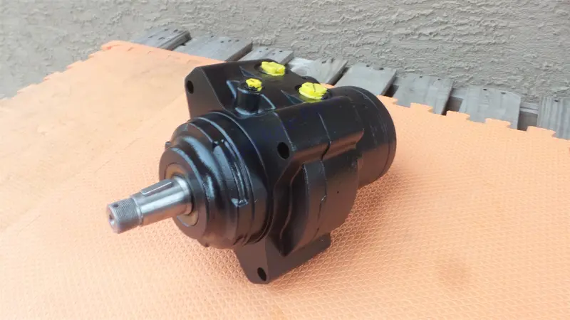 John Deere Auc18549 Hydraulic Wheel Motor Fairway Mower 6080A 7200A 1
