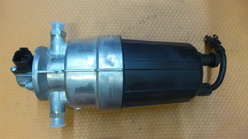 John Deere Re539762 Fuel Filter Tractor 2904 2704 3204 3520 Harvester 1