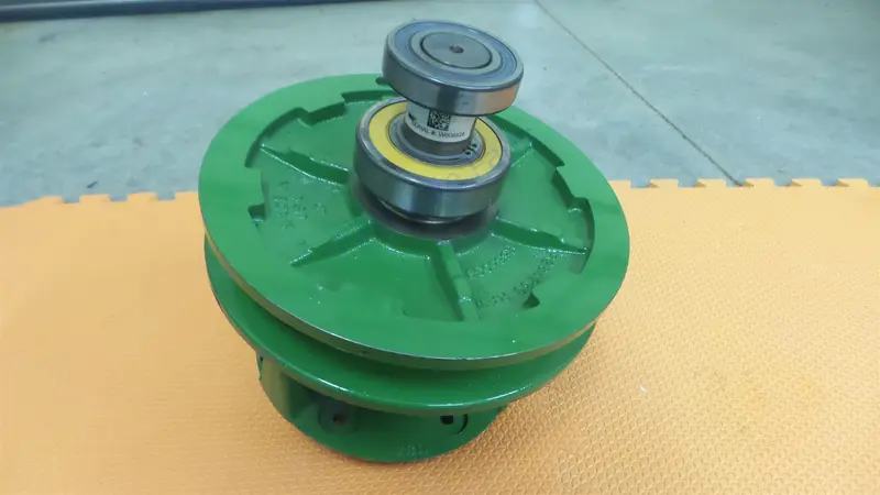 John Deere Re582570 Fan Drive Driven Re234176 R250294 Tractor 8130 83 1