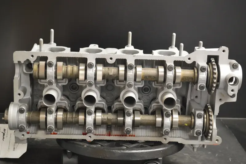 Kia Sephia Cylinder Head 1.6L 1597Cc L4 16V Dohc, Year:94-95 1