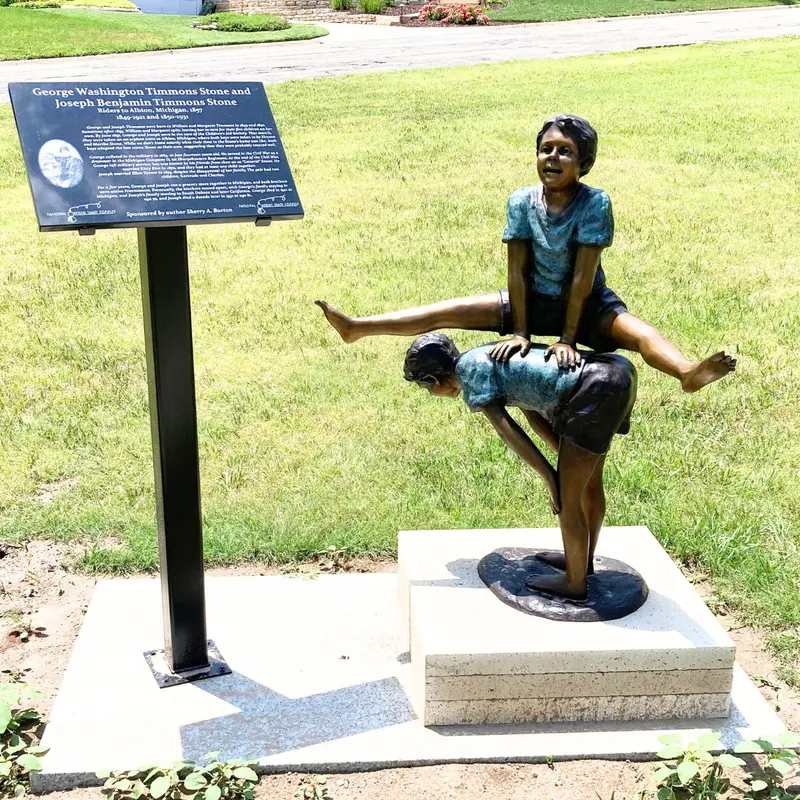 Leapfrog Brothers Statue 1
