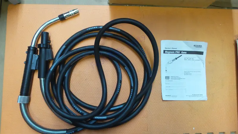 Lincoln Electric K2655-4 Welding Gun Magnum Pro 550 Semi-Automatic Mig 1