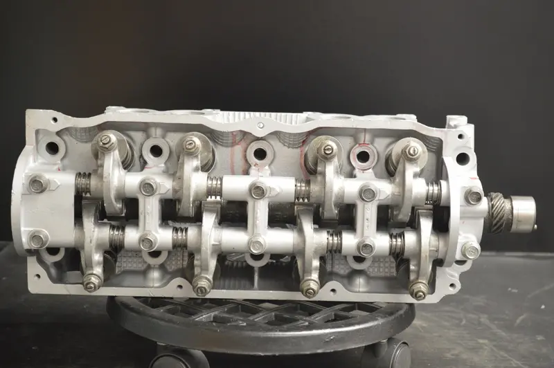 Mazda Cylinder Head 2.0L 1998Cc L4 Fe79 - Forklift Only 1