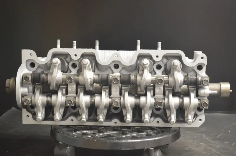 Mazda Cylinder Head 2.2L 2184Cc L4 12V Hyd Lash - F201, Year:88-92 1