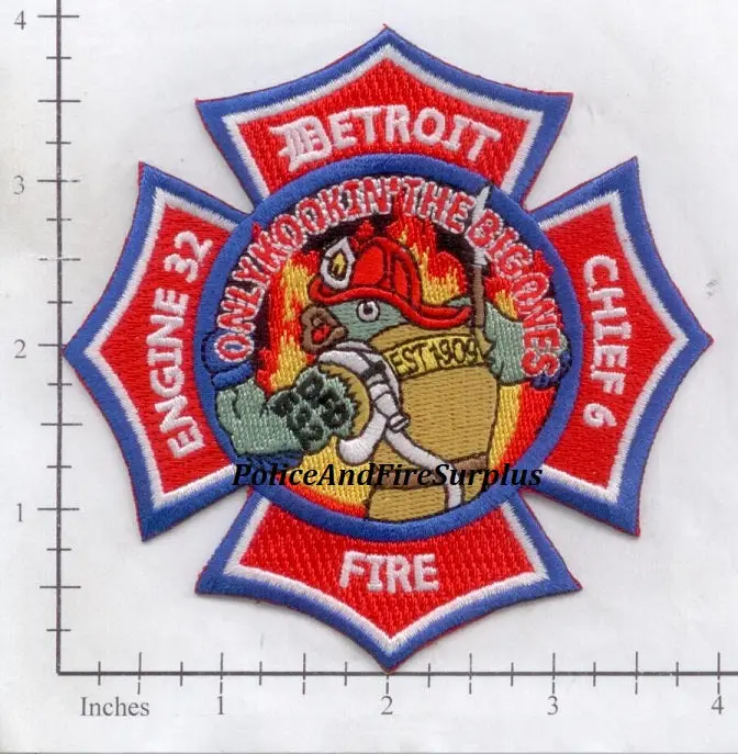 Michigan - Detroit Engine 32 Battalion Chief 6 Fire Dept Patch 1