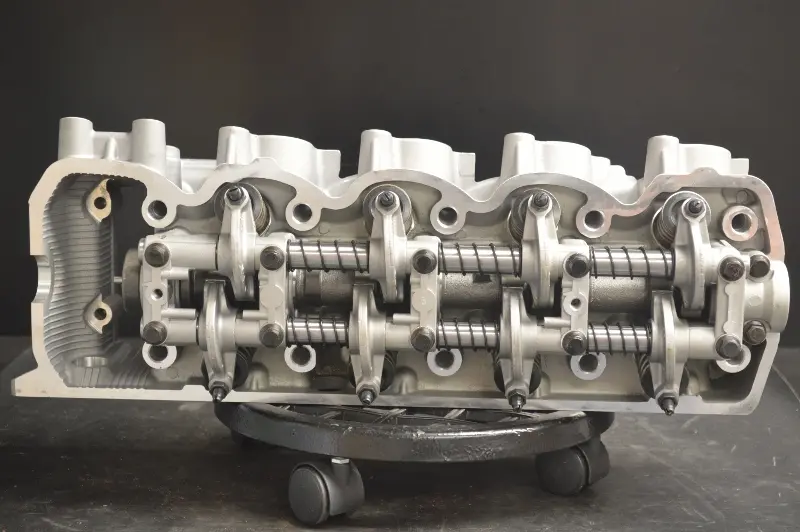 Mitsubishi New Cylinder Head 2.6L Non-Jet - Adj. Valve - Rwd, Year:85-89 1