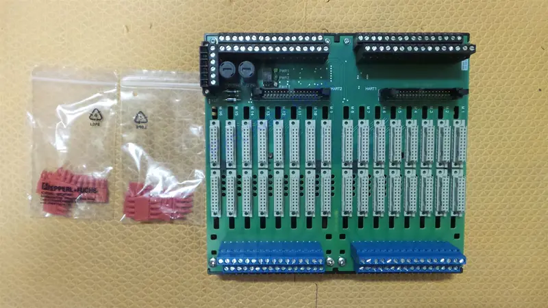 Pepperl+Fuchs Hictb16-Sct-44C-Sc-Ra Termination Board 260436 Hictb16sc 1