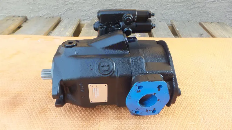 Rexroth R902534925 Hydraulic Axial Piston Pump A10v045dfr/52R-Vsc62k04 1