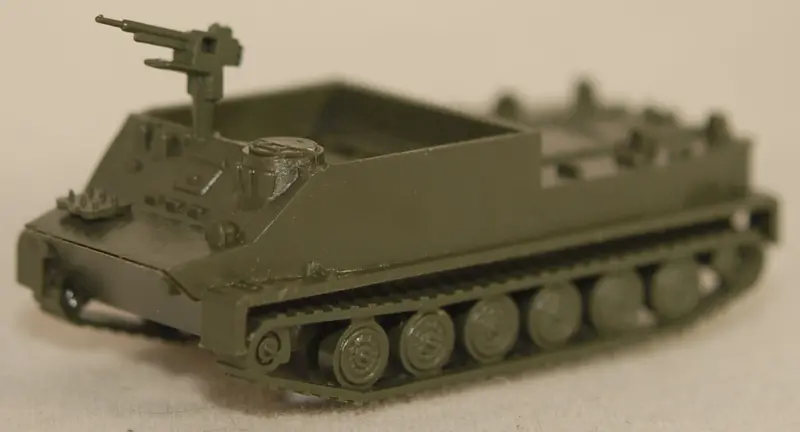 Roskopf  155 - Btr -50 Tracked Armored Personnel Carrier - Russia - 1:100 Scale 1