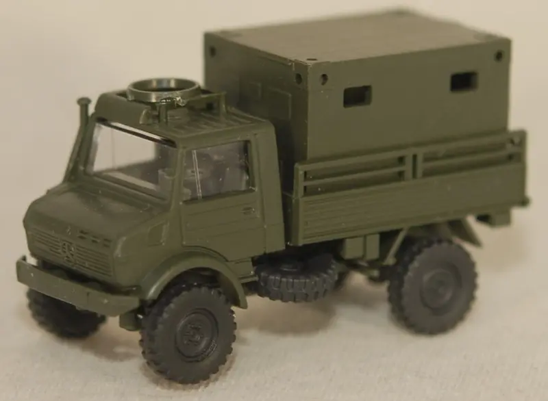 Roskopf   80 - Mercedes Benz Unimog 2 Ton With Shelter - German - 1:100 Scale 1