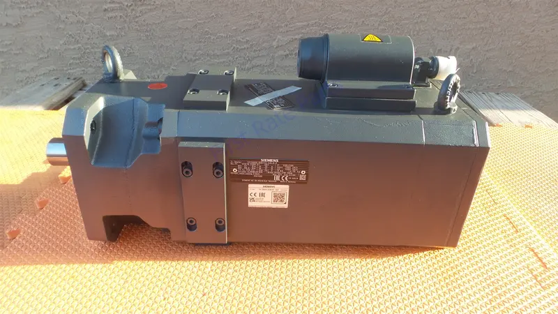 Siemens 1Ft6086-8Wf72-4Al0-Z S06 Servo Motor 1Ft6 Simotics Servomotor 1