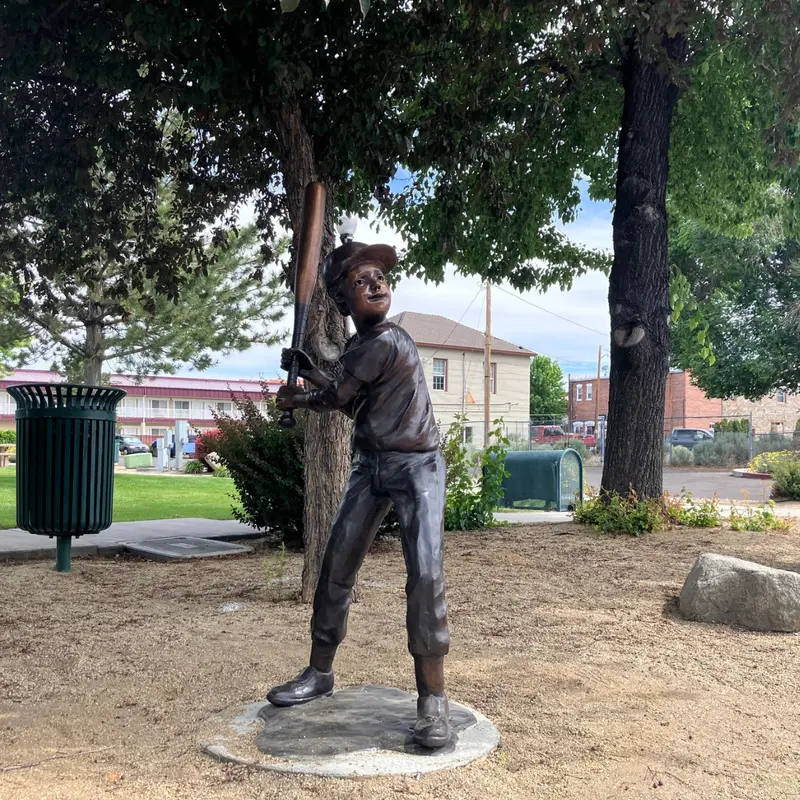 Slugger Bronze Baseball Statue 1