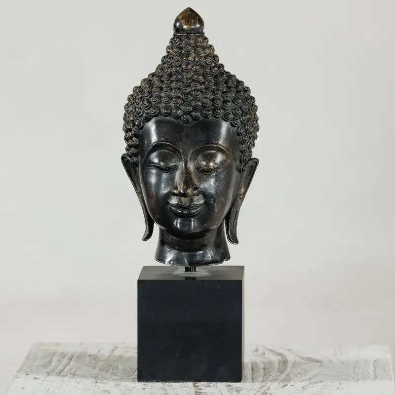 Small Tabletop Buddha Sculpture 1