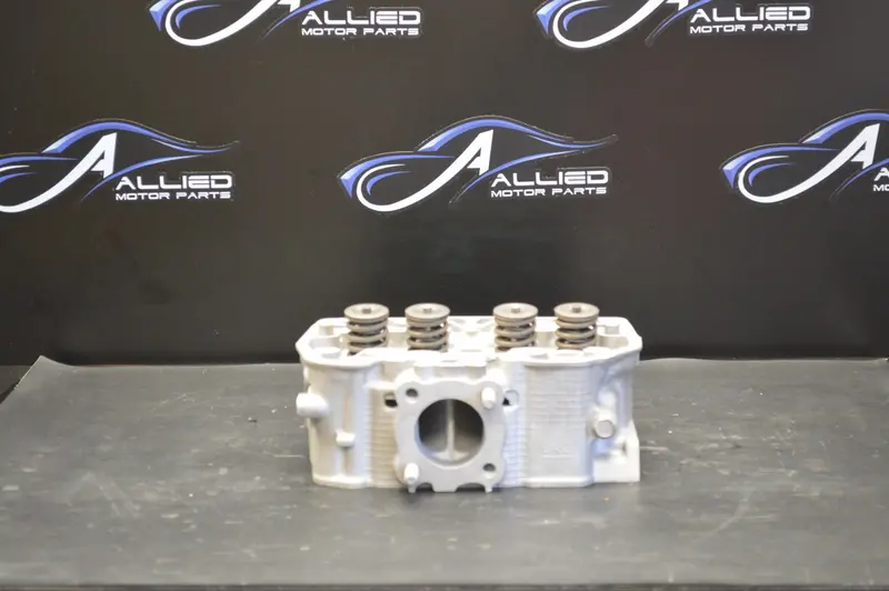 Subaru Cylinder Head - Left 1.8L O4 Single Port - Ea82, Year:85-89 1