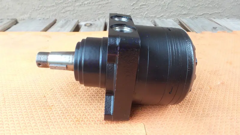 Toro 138-0436 Hydraulic Wheel Motor Groundsmaster Reelmaster 5010-H 1