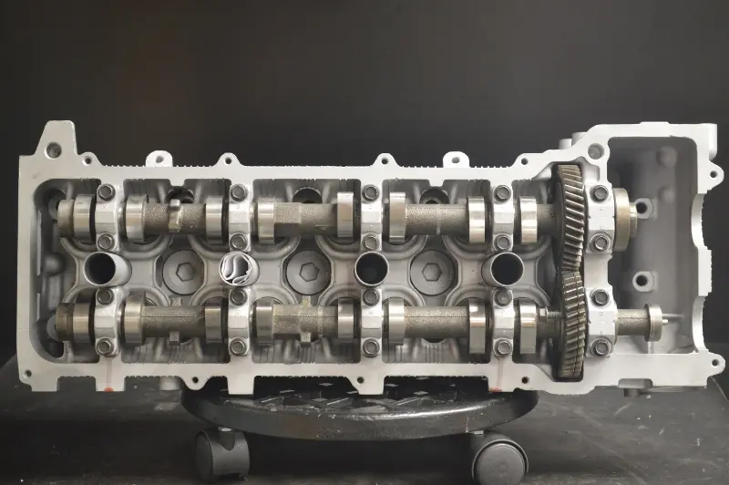 Toyota 2.4/2.7L Dohc 16V 8 Intake Ports 2Rzfe 3Rzfe W/Dist Cylinder Head, Year:98-99 1